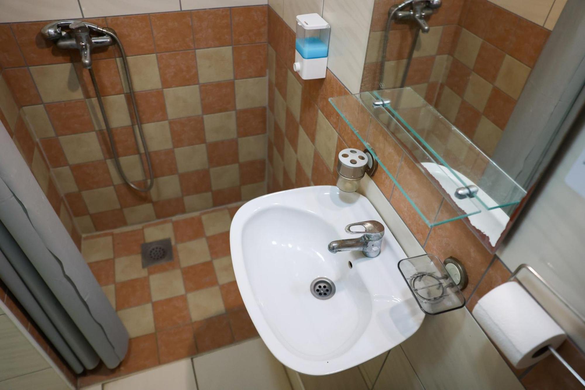 ホテル Marex Centar Jabuka エクステリア 写真